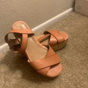 Cute Wedge Sandal 🙋🏻‍♀️